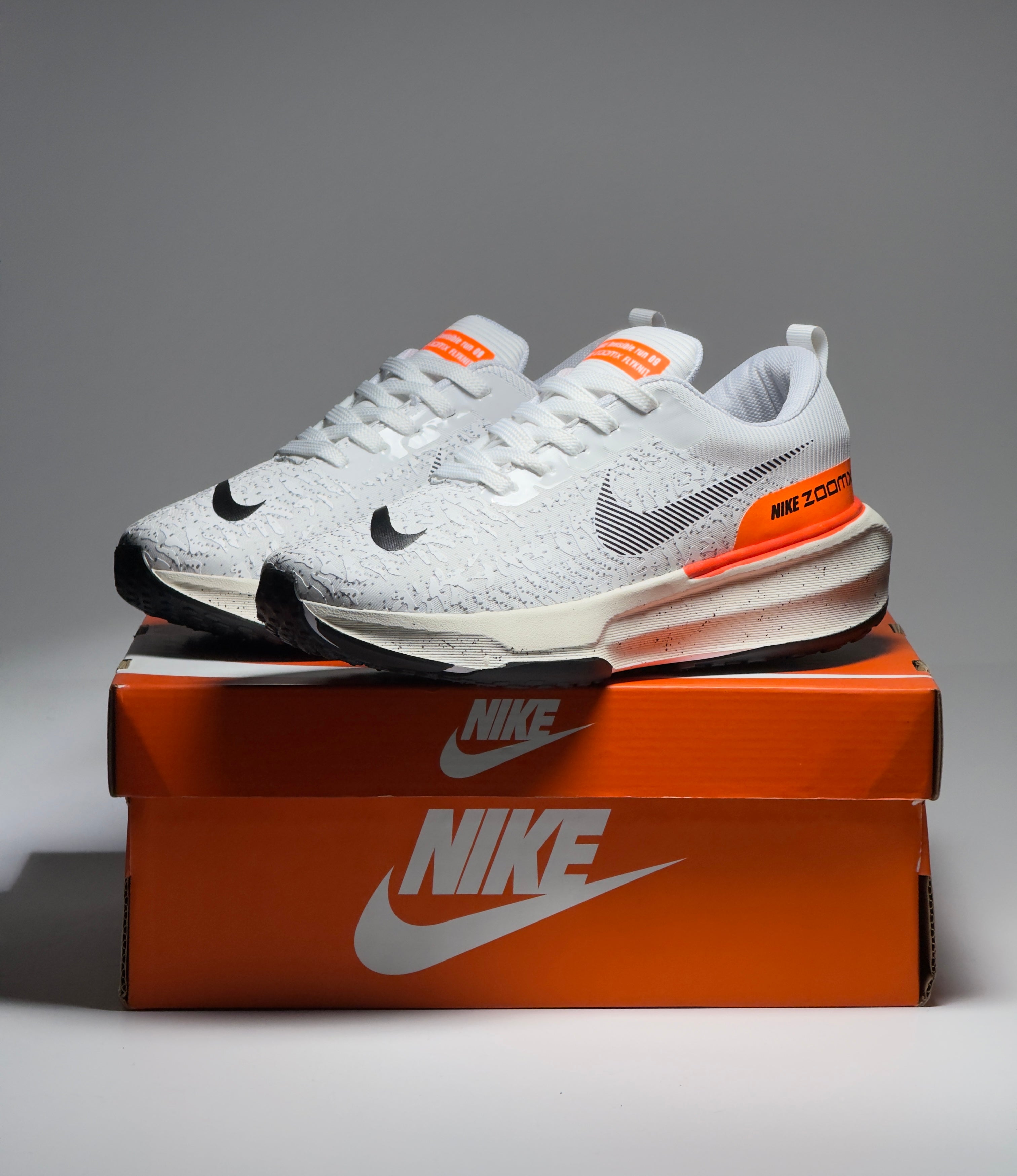 NIKE INVINCIBLE ZOOM X